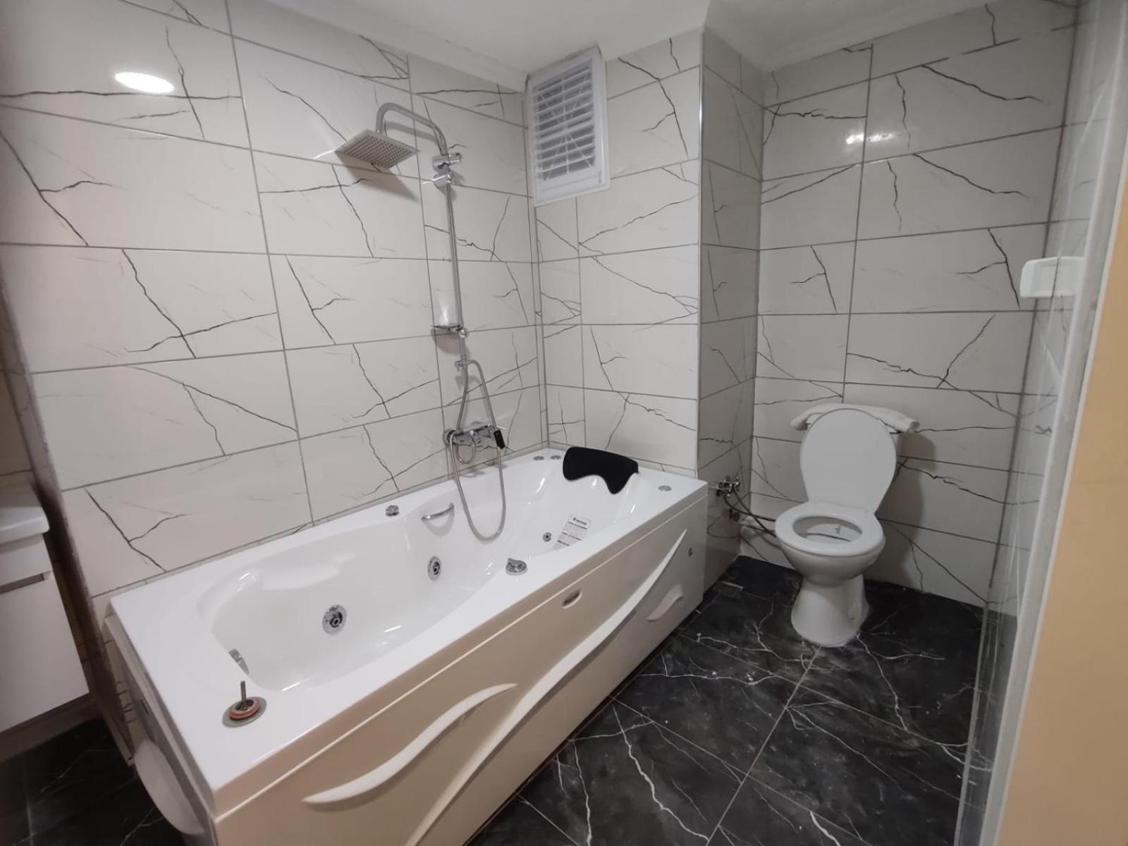 Valentina Aparthotel *